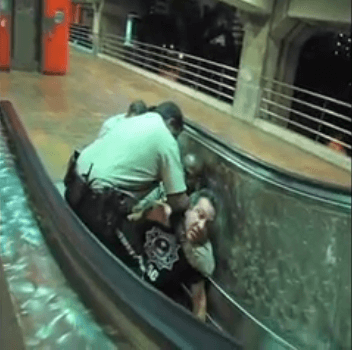 carlos-miller-detained-by-private-security