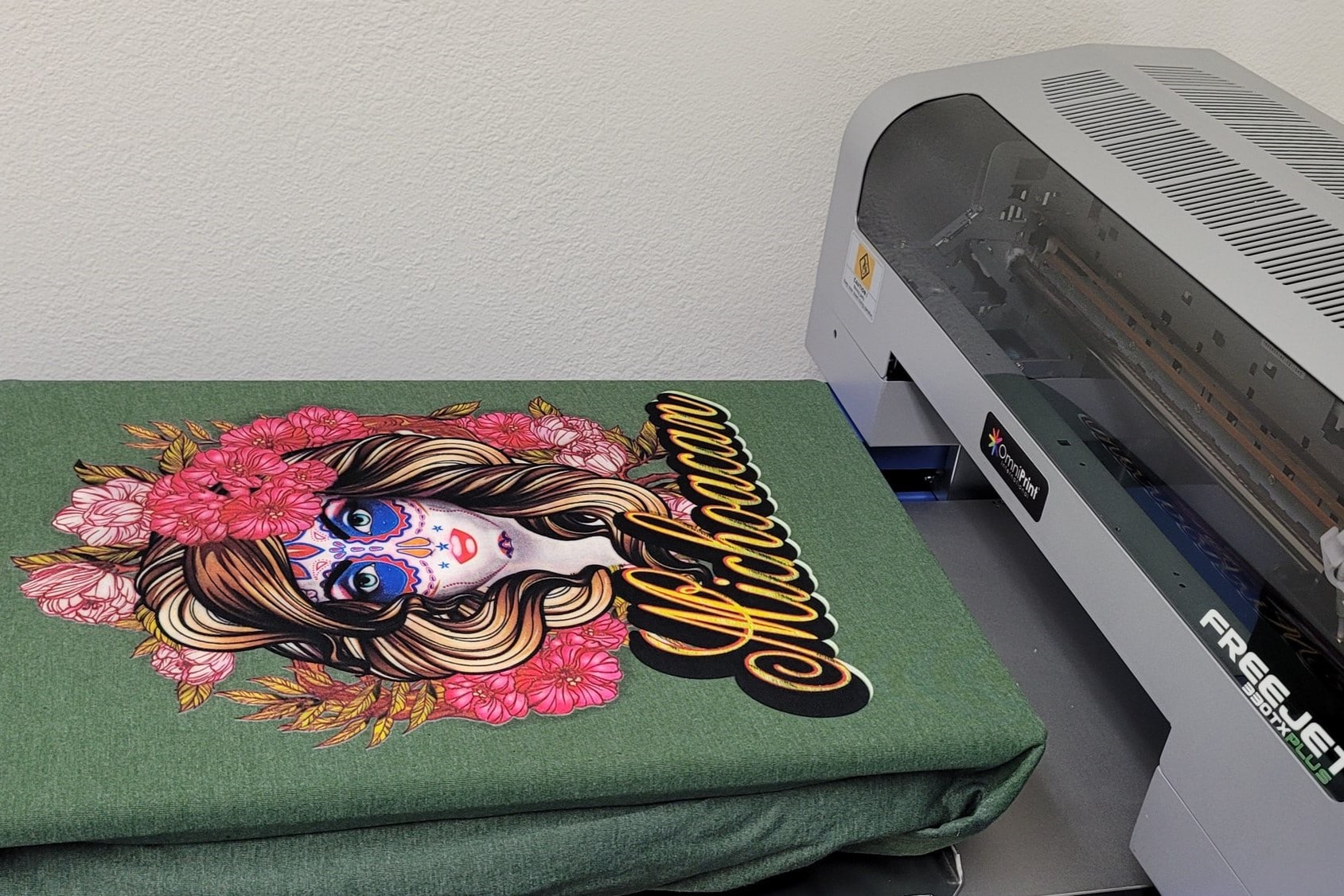 How to Print a T-Shirt on Direct to Garment (DTG) Printer - Textile  Explainer