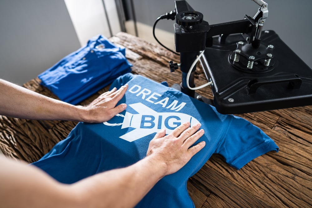 How to Print T-Shirt Designs & T-Shirt Printing Types | Bypeople